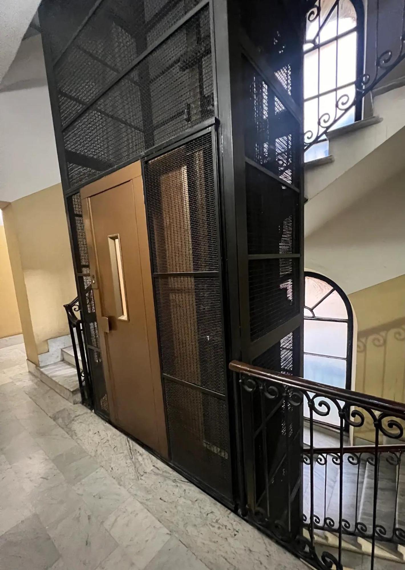 Cairoli 1 House G&B Colisee Рим Екстериор снимка